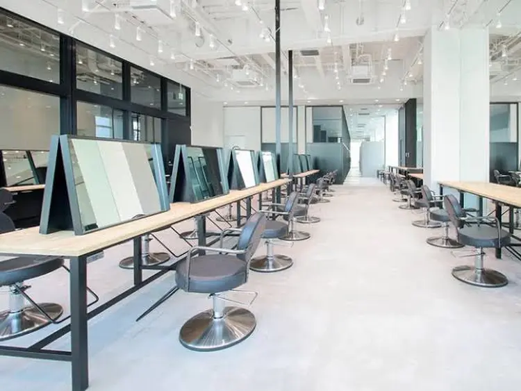 ALBUMの内観・外観2