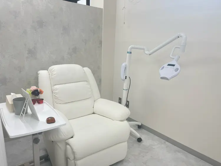 ホワイトニングラウンジ横須賀の内観・外観3