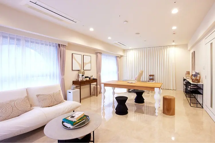 エビデンスベースドケアサロン-8-の内観・外観1