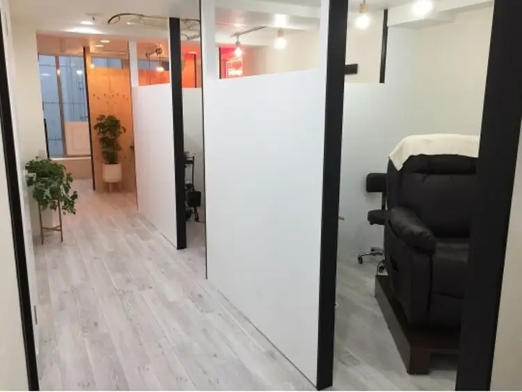 Garland eyelashの内観・外観2