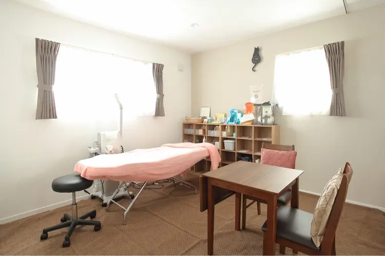 メナードフェイシャルサロン　各務原川島の内観・外観2