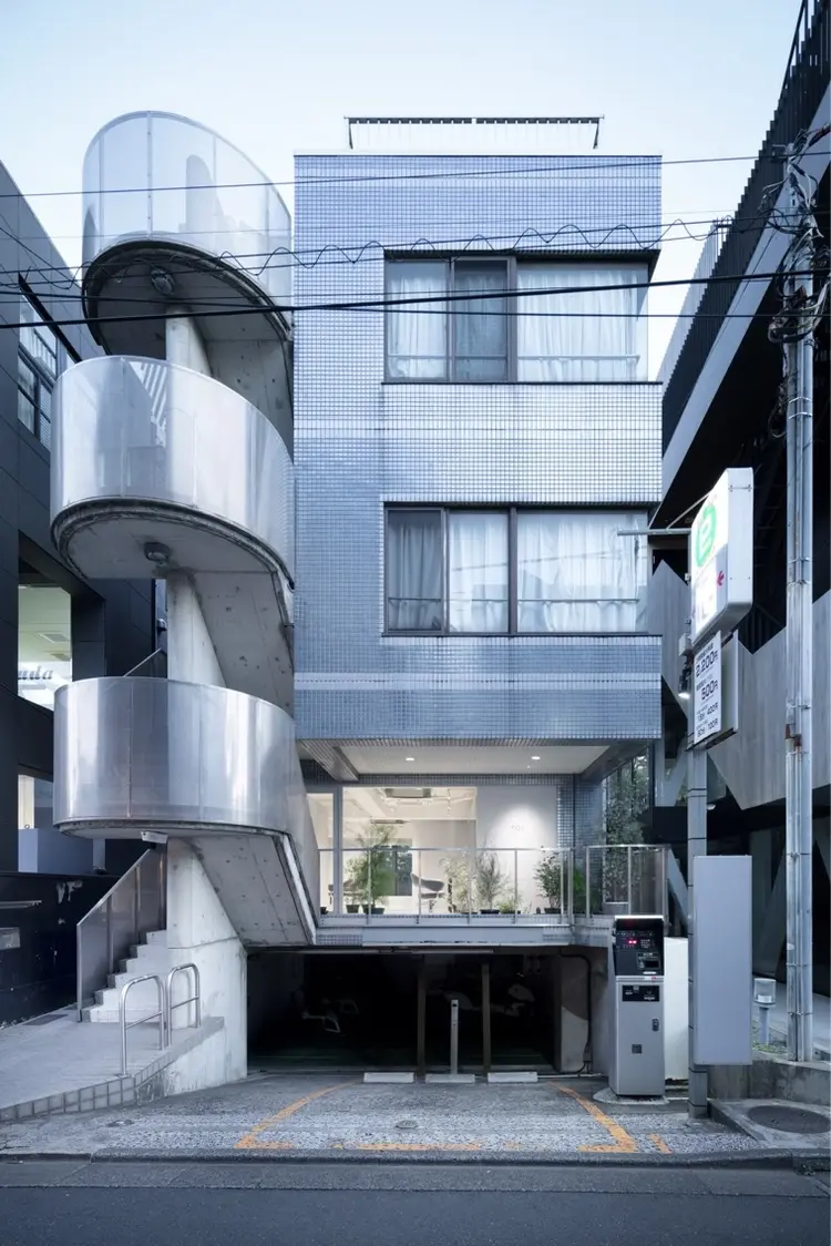 TOIの内観・外観1