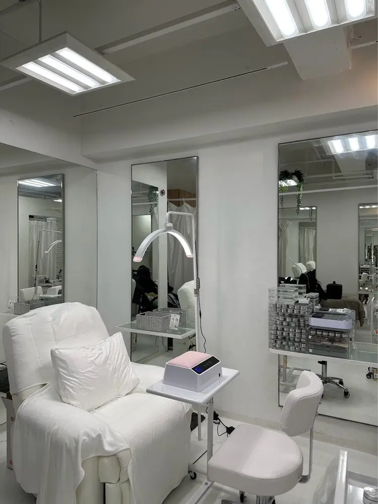 PROVE Nail&Eyelashの内観・外観2