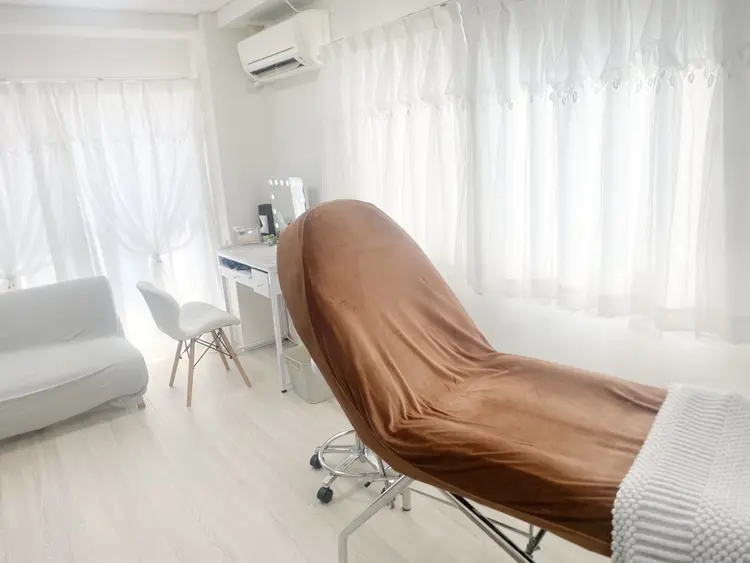 Attrait Eyeの内観・外観1