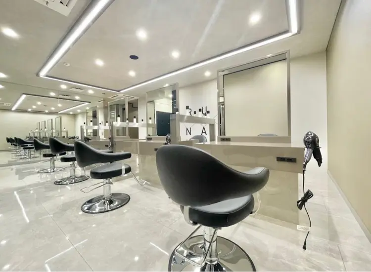 HARUKI MINATO Japan 大宮店の内観・外観2