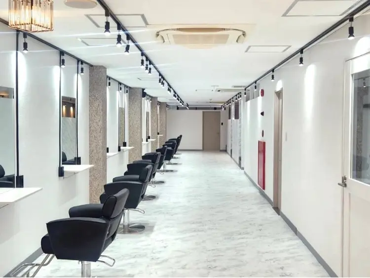 Via 京都烏丸の内観・外観2