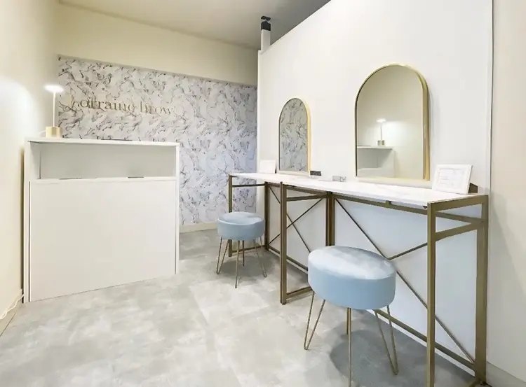 ロレインブロウ 川越店の内観・外観1