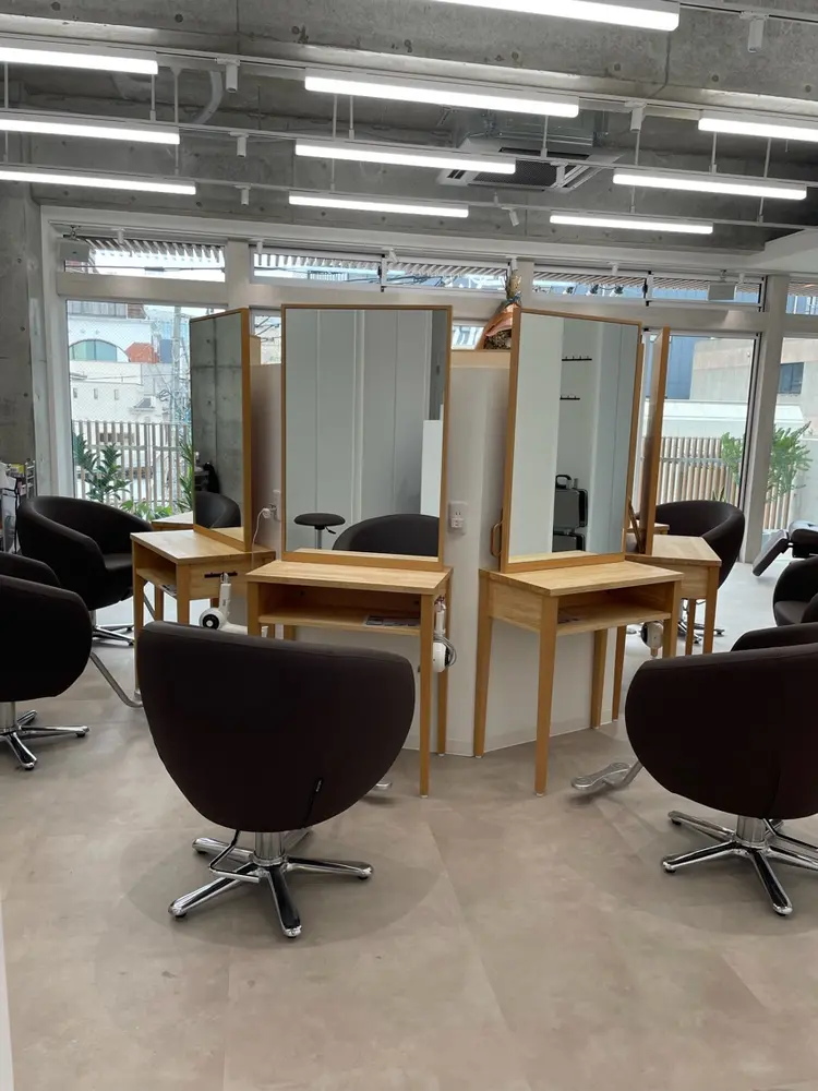 OPS HAIR 大橋駅前店の内観・外観2