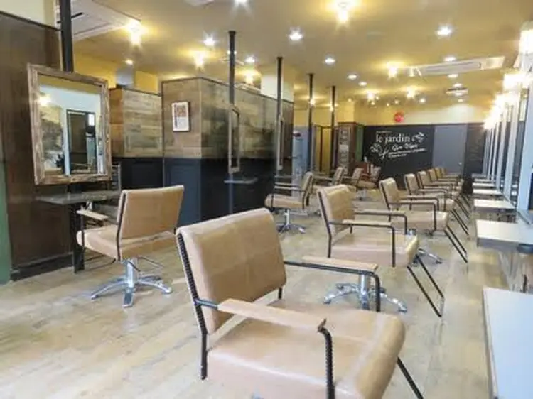 HairSalon SHIAN八王子店の内観・外観2