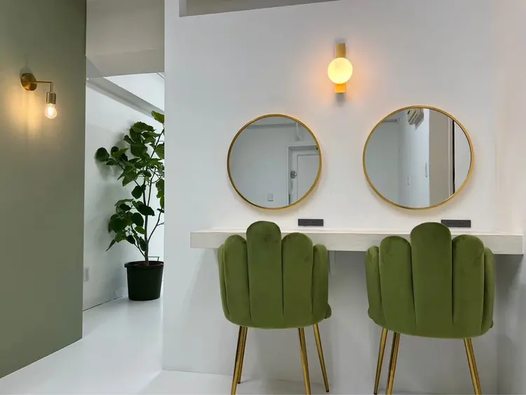 eyeroom mira 代官山店の内観・外観2