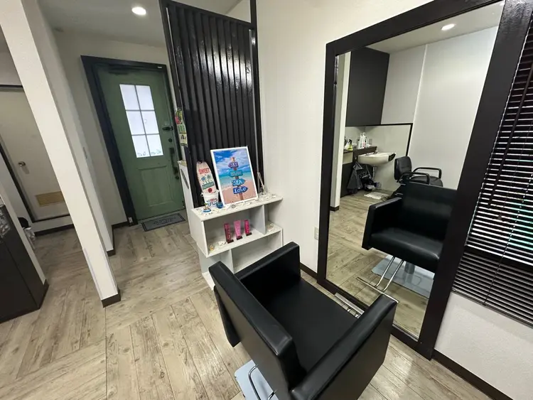 ヘアカラー専門店LA-LAの内観・外観3