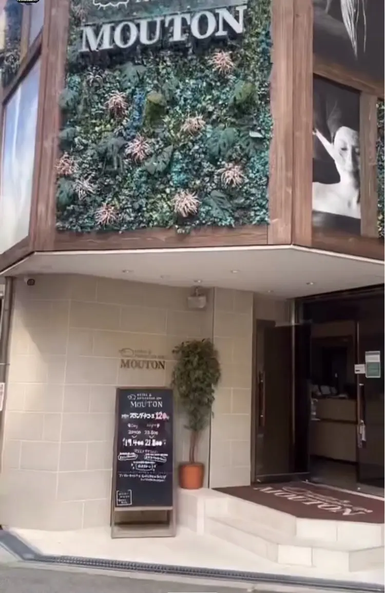 MOUTON EYE アイブロウ眉毛・まつげパーマ専門店の内観・外観3