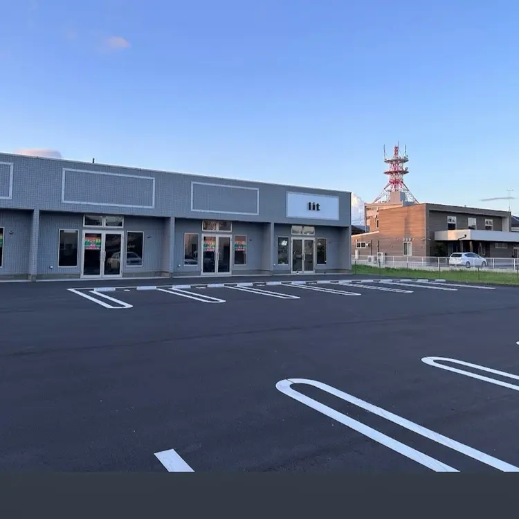 litの内観・外観3