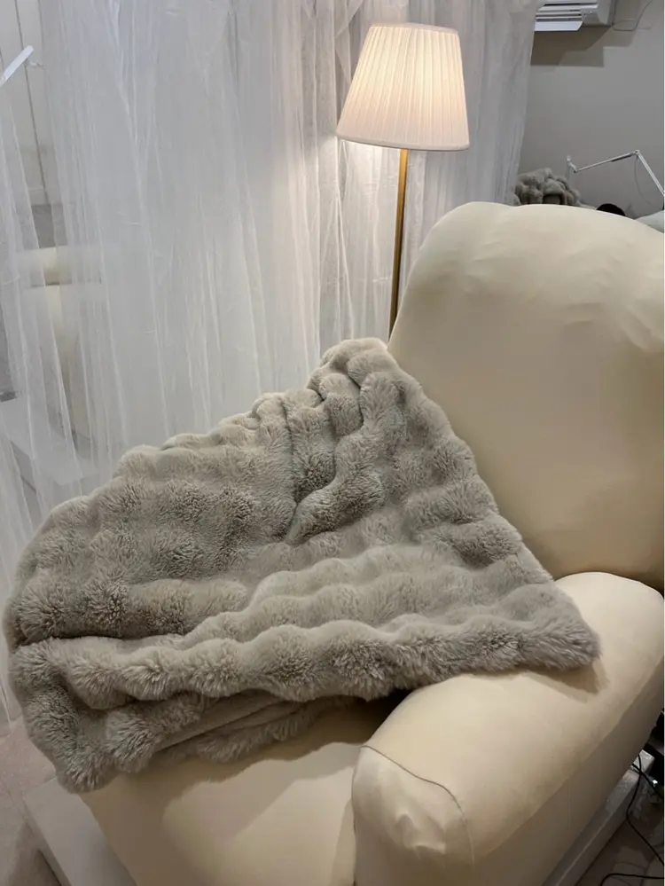 EYE NAIL SKIN Lilyの内観・外観2