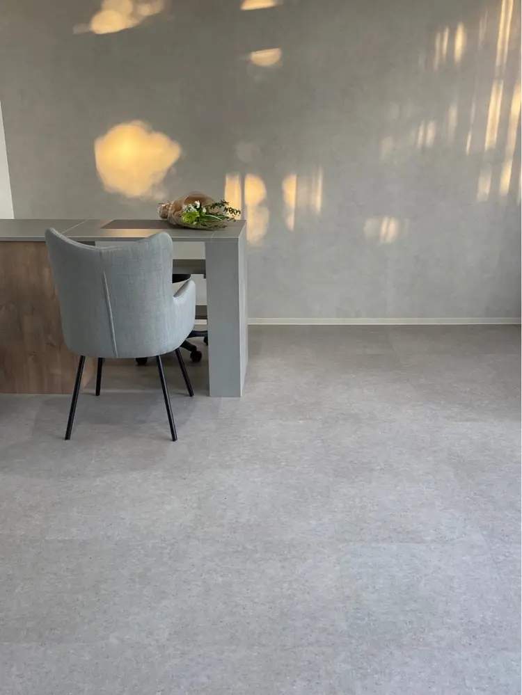 NUEの内観・外観1