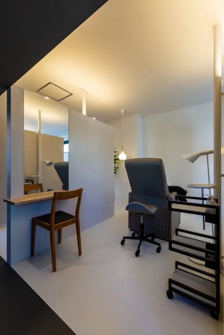 eye salon RiReの内観・外観1