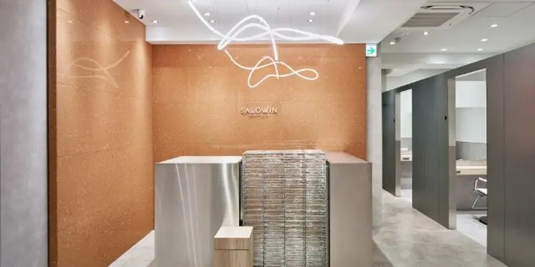SALOWIN新宿三丁目East 3Fの内観・外観1