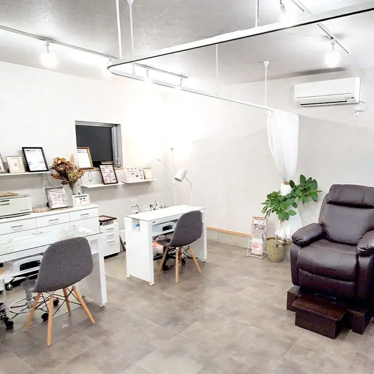 Leafの内観・外観1