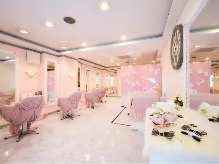 chu×2の内観・外観1