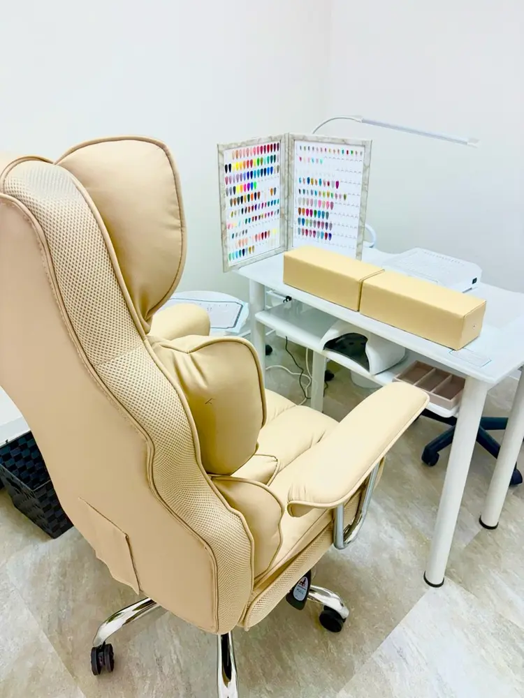 nail&eyelashsalon atelier fam上本町店の内観・外観1