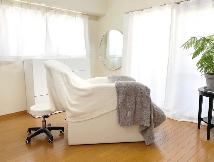 EYECONの内観・外観1