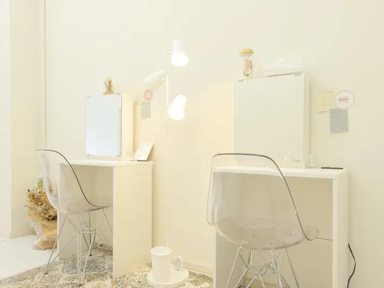 .i salonの内観・外観2