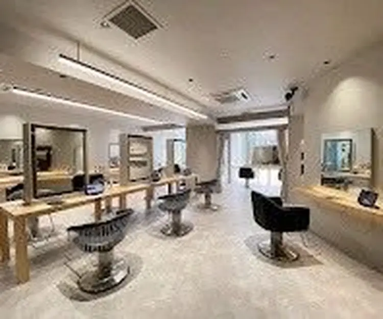 Earth長野駅前店の内観・外観2