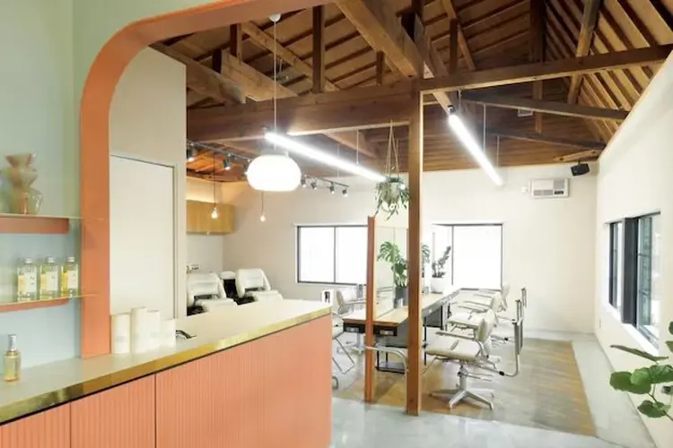 MUKUの内観・外観2