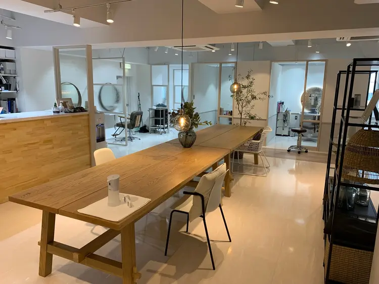 stylist hiro by schonの内観・外観1