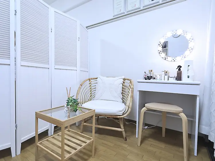 メナードフェイシャルサロン 尼崎塚口本町店の内観・外観1