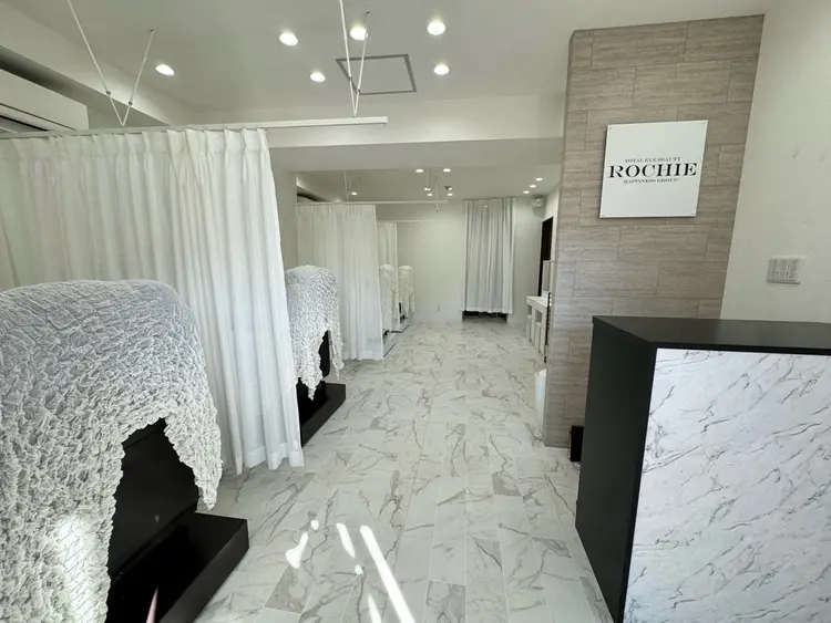 eye beauty ROCHIE上本町・谷町九丁目店の内観・外観2