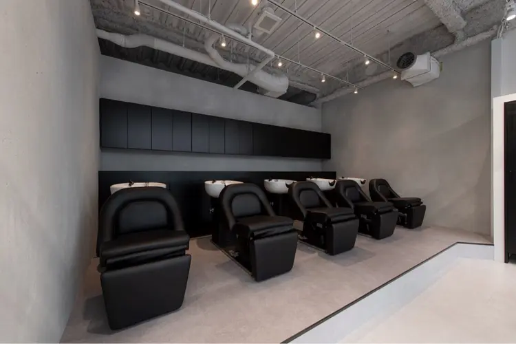 SALOWIN心斎橋店の内観・外観3