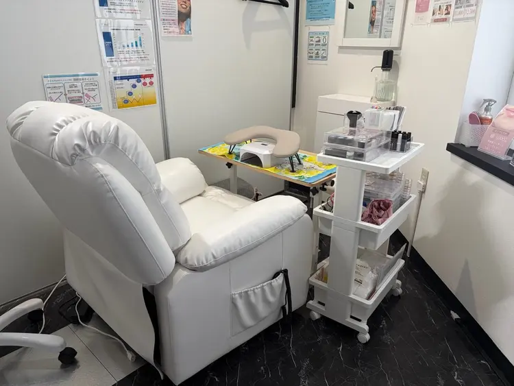 MARIRIKA NAILの内観・外観2