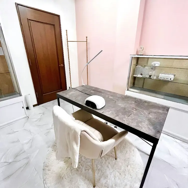 che'ri nailの内観・外観1