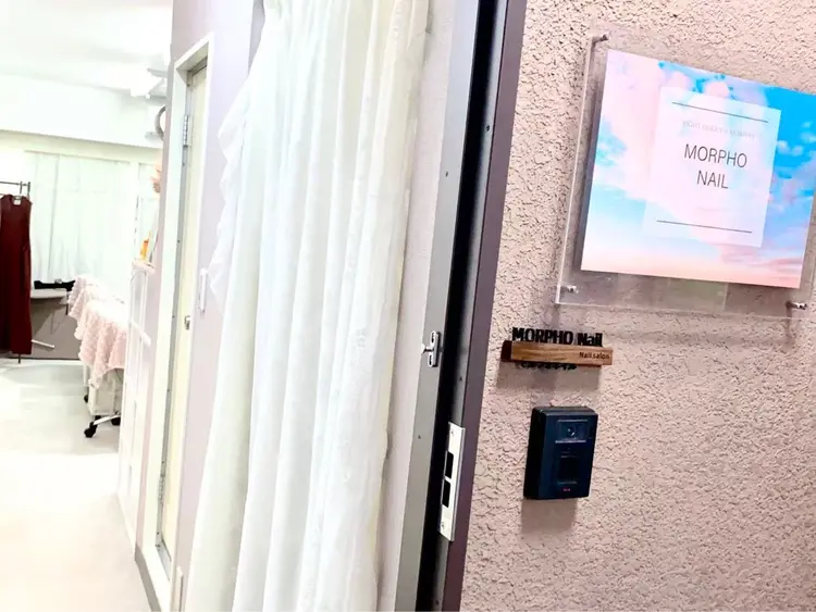 モルフォネイルの内観・外観1