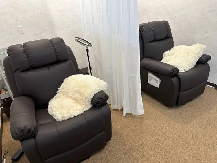 Lino Eyelash&Nailの内観・外観1