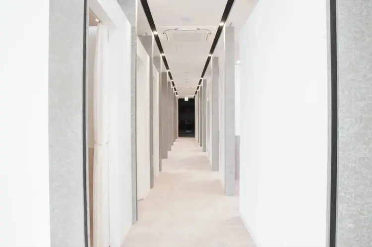 GO TODAY SHAiR SALON新宿 Aura店の内観・外観2