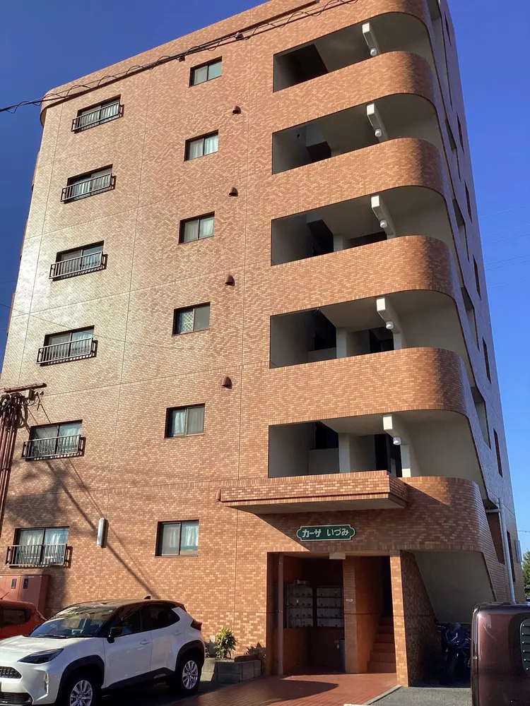 カメレオンネイルの内観・外観1