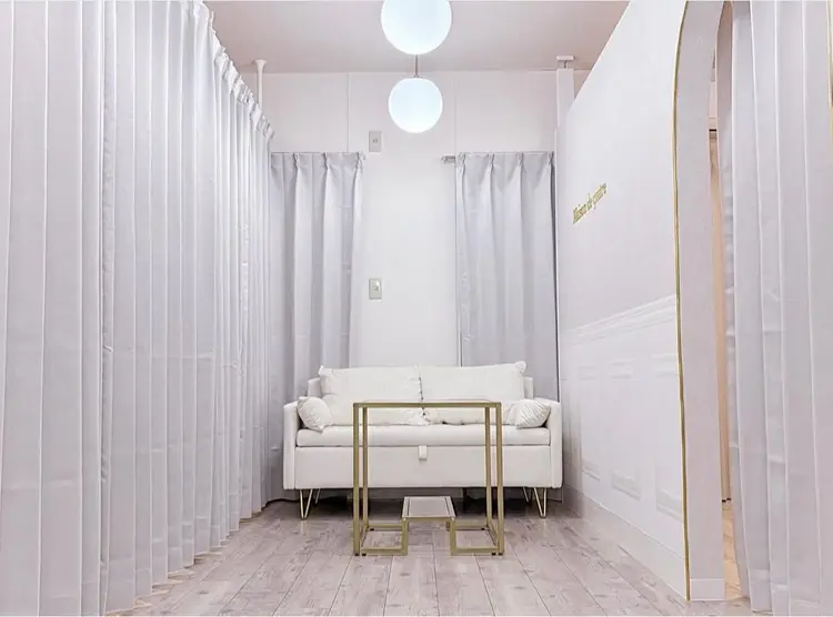 Maison de quatre上尾店の内観・外観2