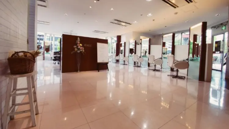 ユニックスAPEXタワー浦和店の内観・外観1