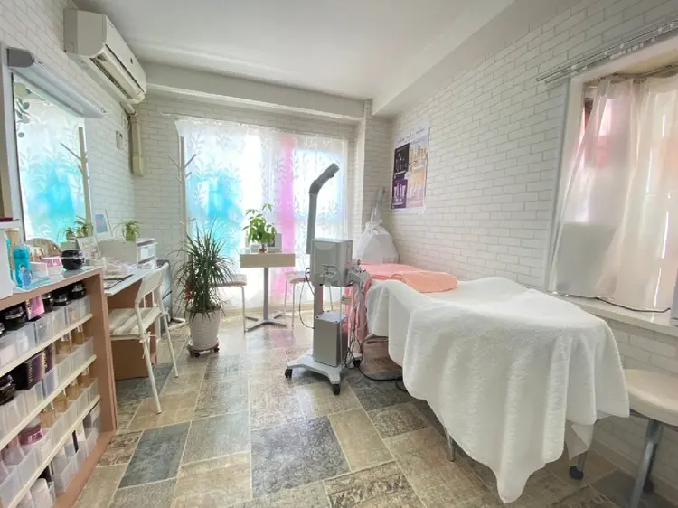 メナードフェイシャルサロン　　　尼崎園田店の内観・外観3