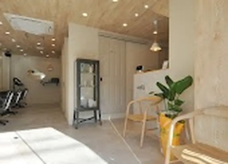 aguhair jourの内観・外観1