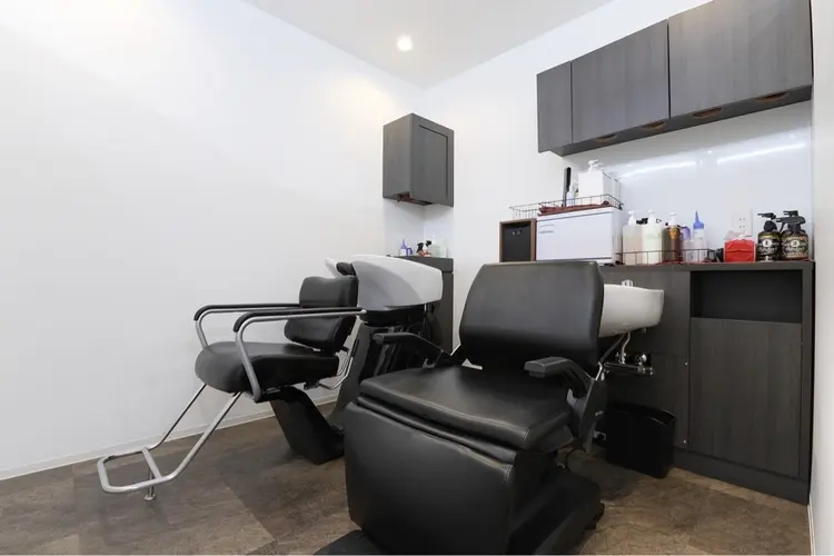 TELA HAIR 東川口店の内観・外観2