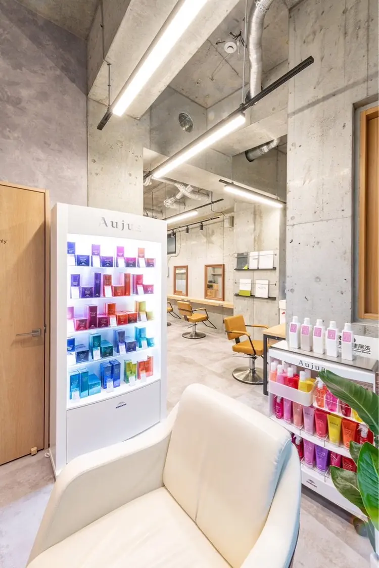 TIENA BEAUTY Smart Salon ONE FUKUOKA BLDG.店の内観・外観3