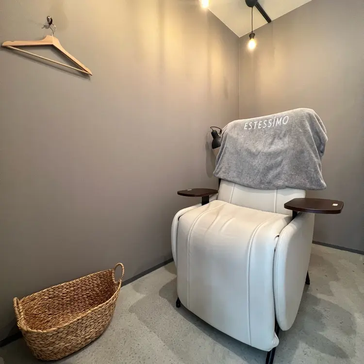 Spark Joy eyelash&nailの内観・外観2