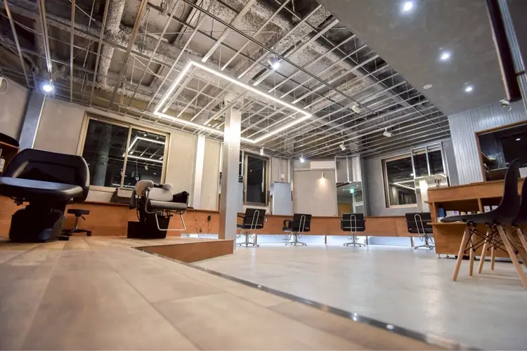 REJOICEhair Leiの内観・外観1