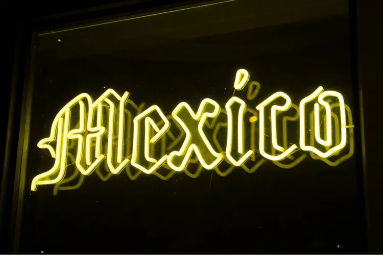 メンズ専門店　Mexico 宝塚【メキシコ】の内観・外観1