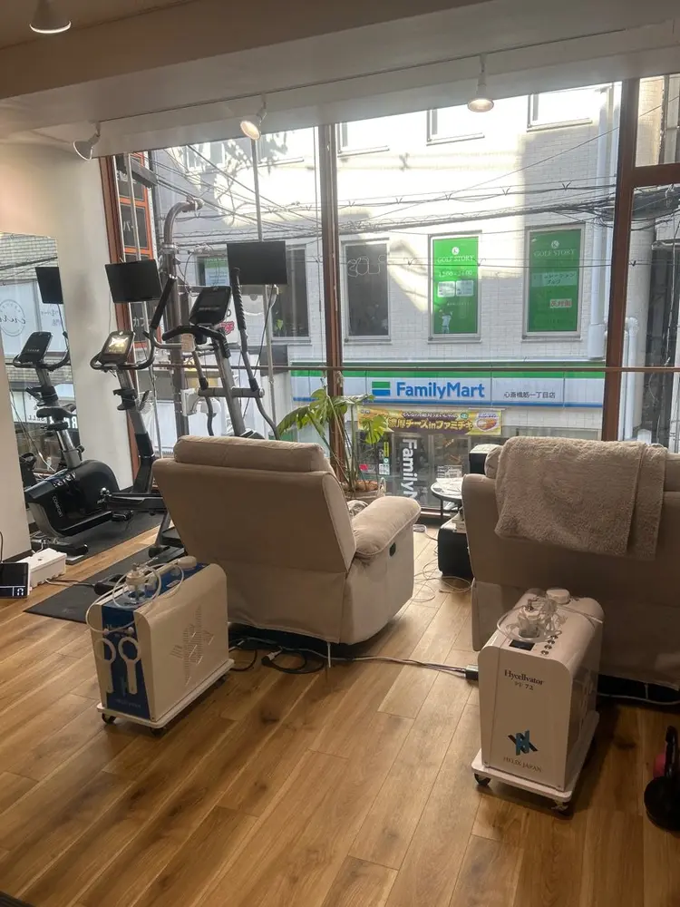 アンチエイジングGYM水素911の内観・外観1