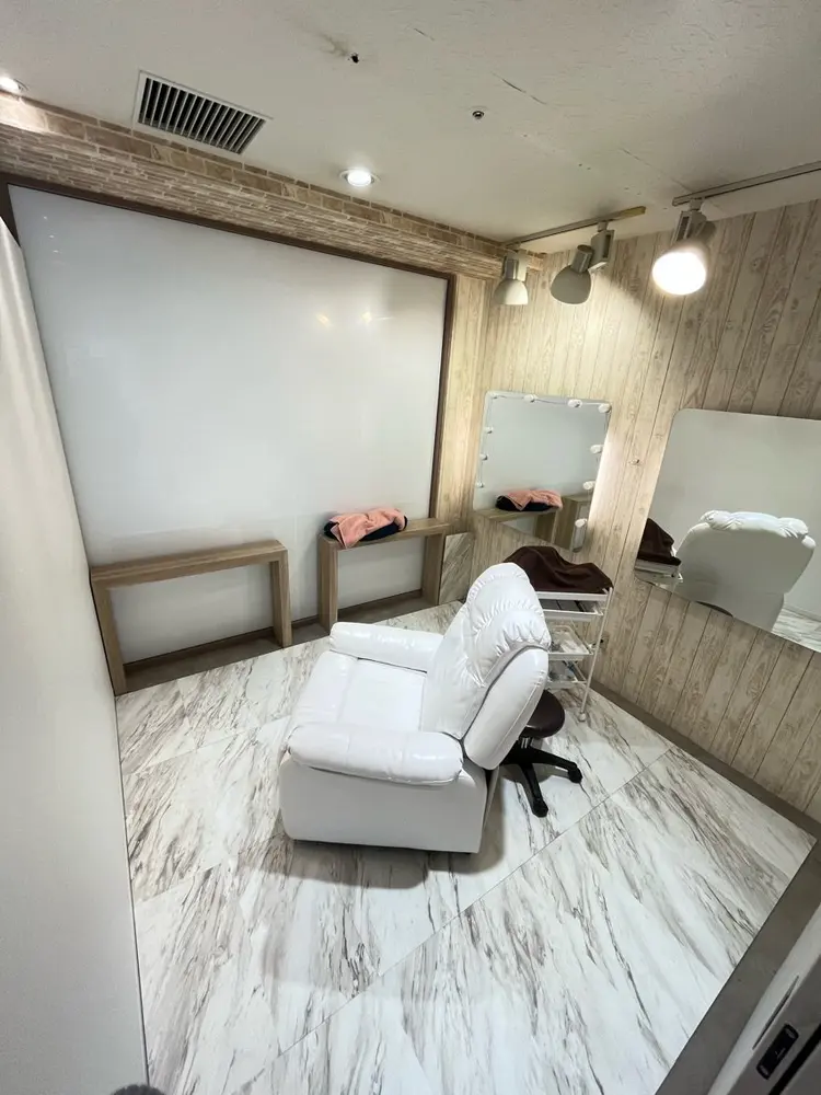 earth東神奈川店の内観・外観1