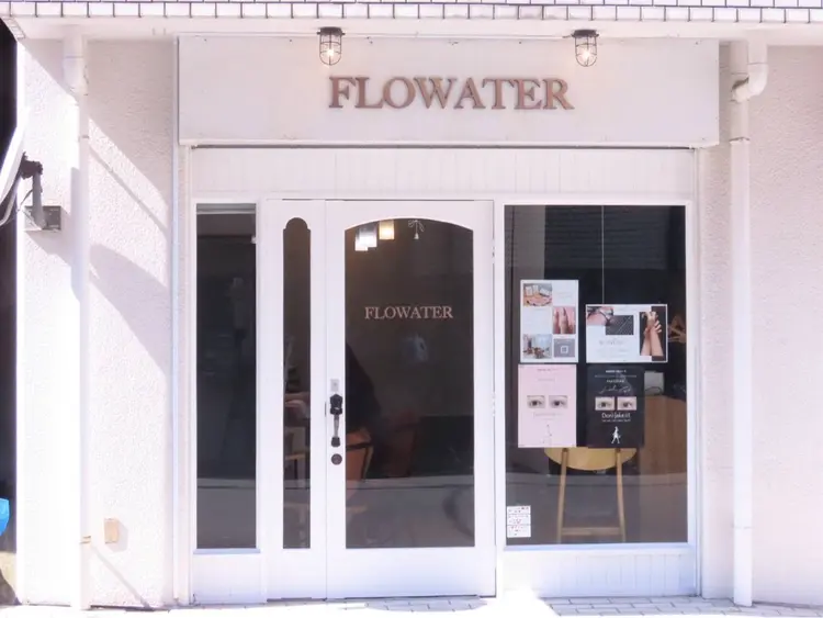FLOWATERの内観・外観1